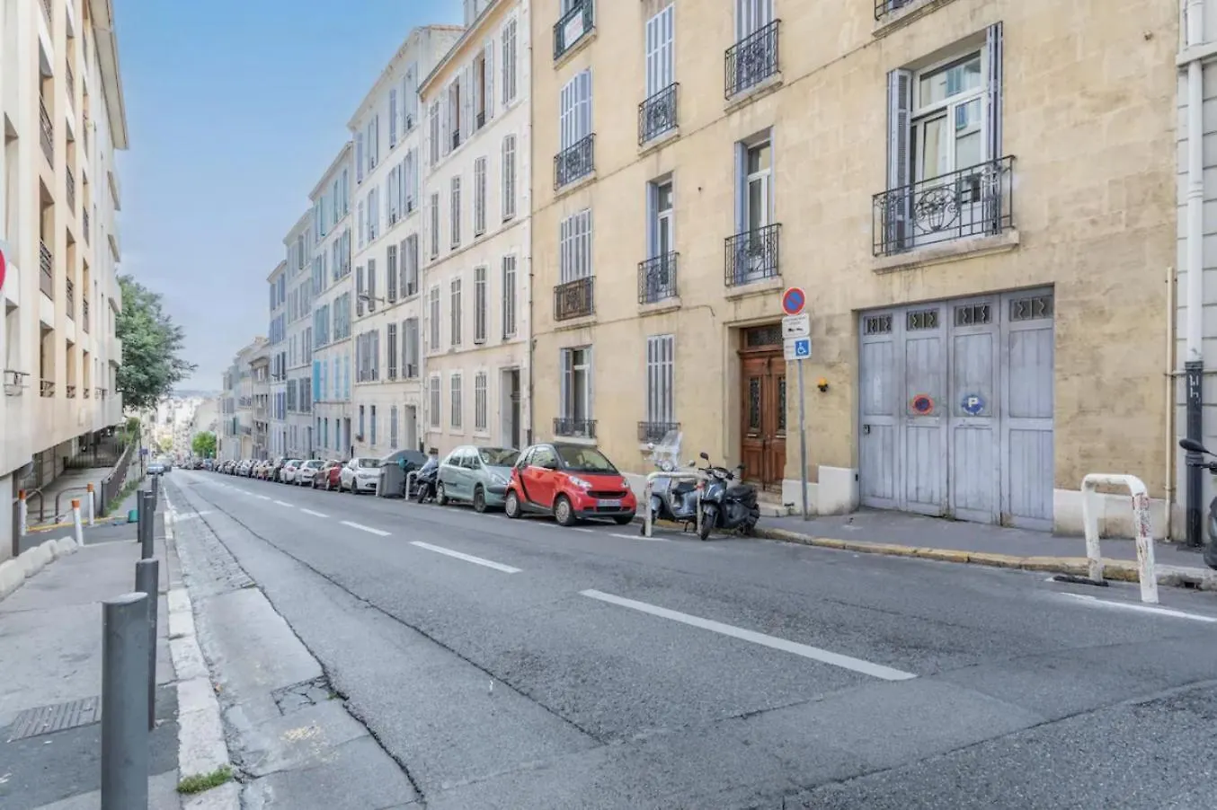 Marseille St Victor Idealement Situe Parking